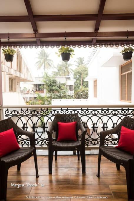 Mirje'S Deck - Homestay - Family Rooms Kolhapur Exteriör bild